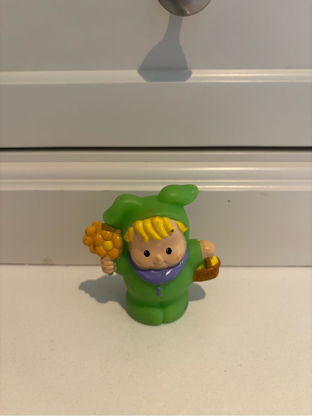 Little People Eddie Easter Theme